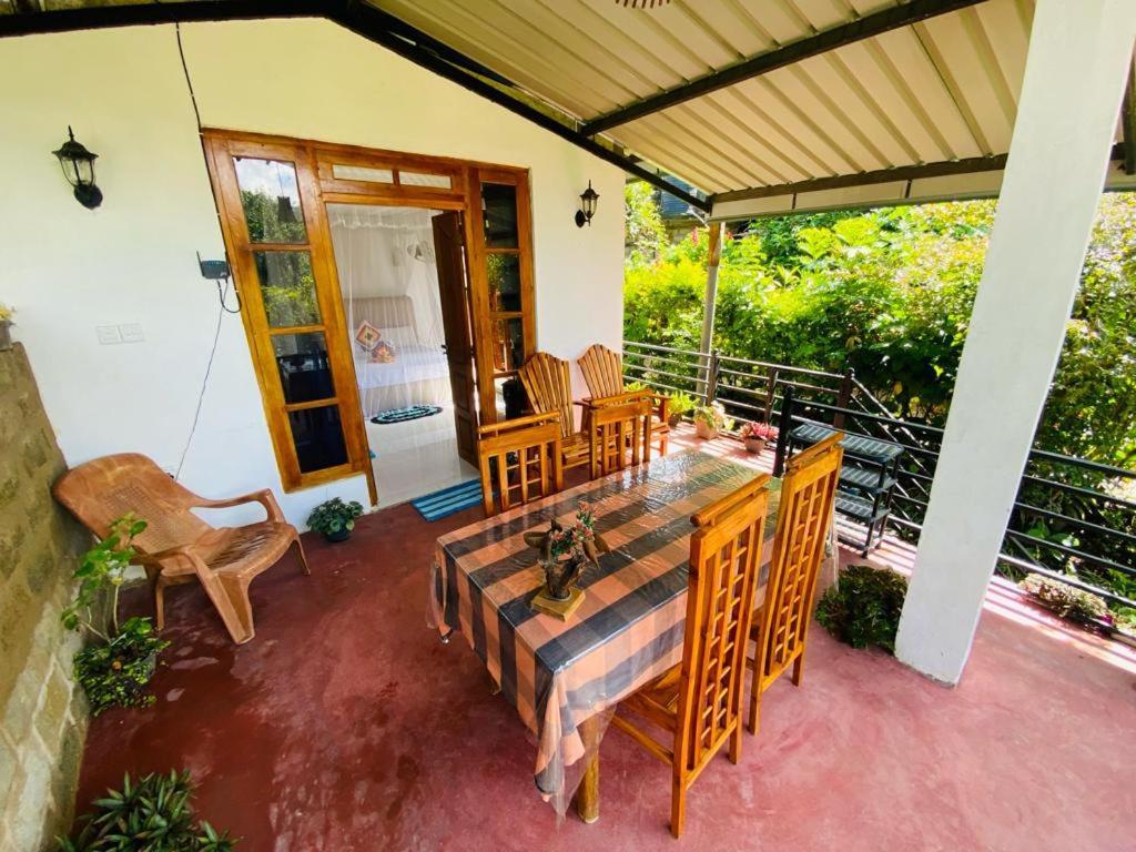 Mellow Homestay Ella Buitenkant foto